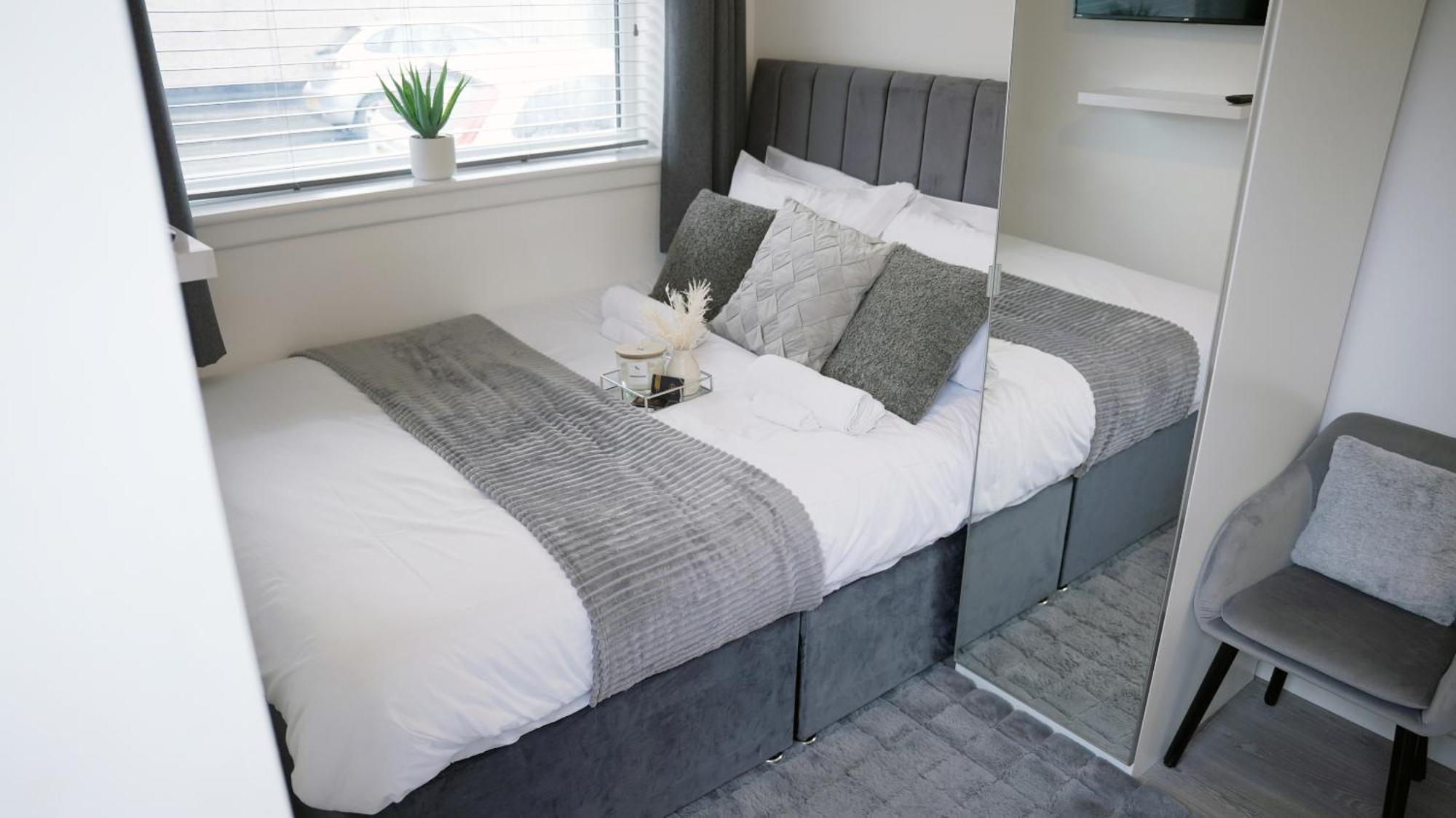 City Centre House, Parking With Ev, Free Wifi, Netflix Ковентри Номер фото
