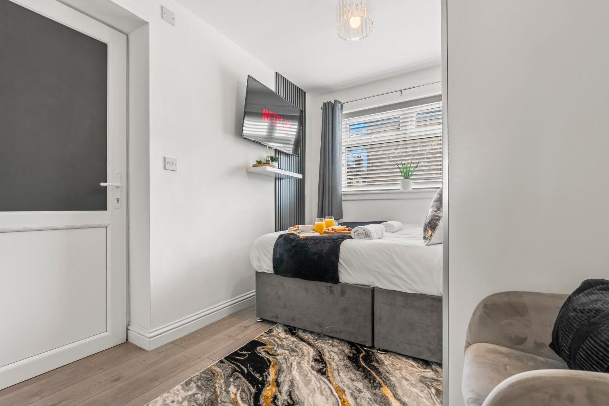City Centre House, Parking With Ev, Free Wifi, Netflix Ковентри Экстерьер фото