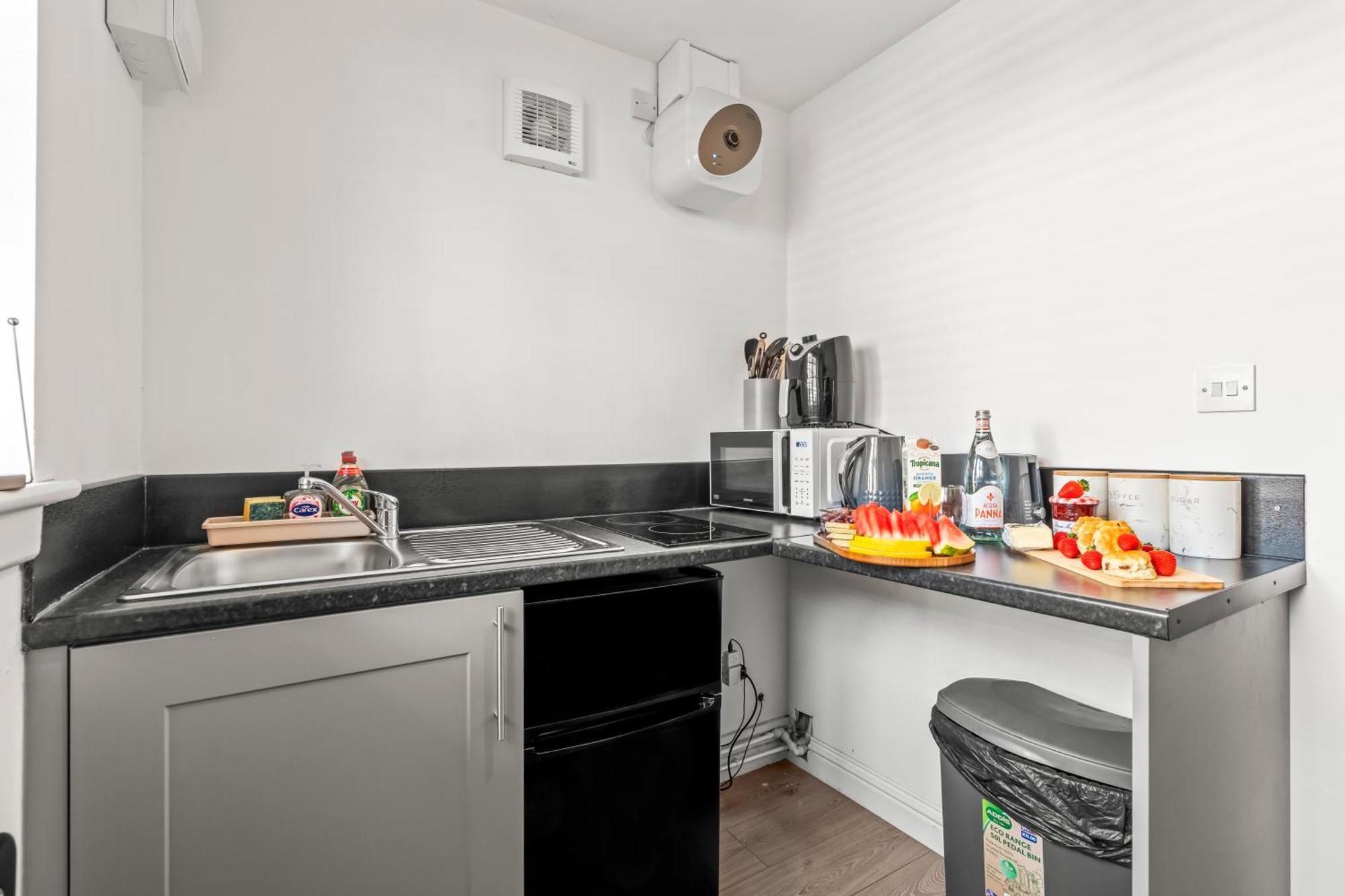 City Centre House, Parking With Ev, Free Wifi, Netflix Ковентри Экстерьер фото